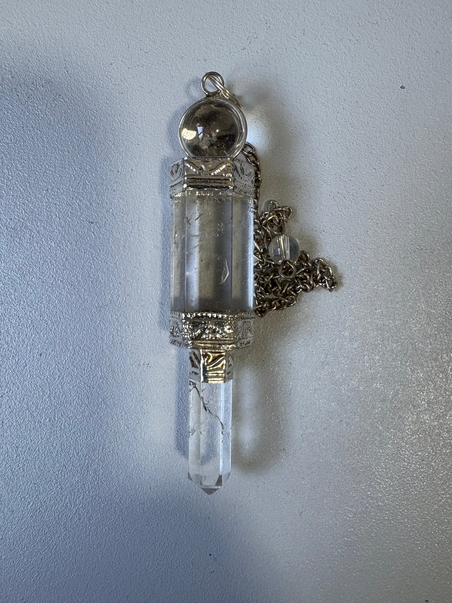 Pendule de Radiesthésie en Cristal de Roche