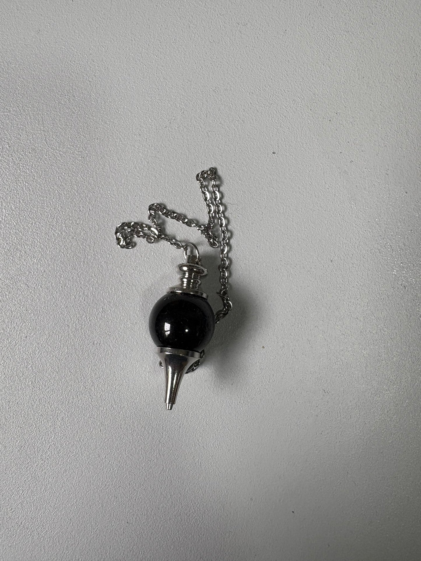 Pendule de Radiesthésie Tourmaline Noire Sphère