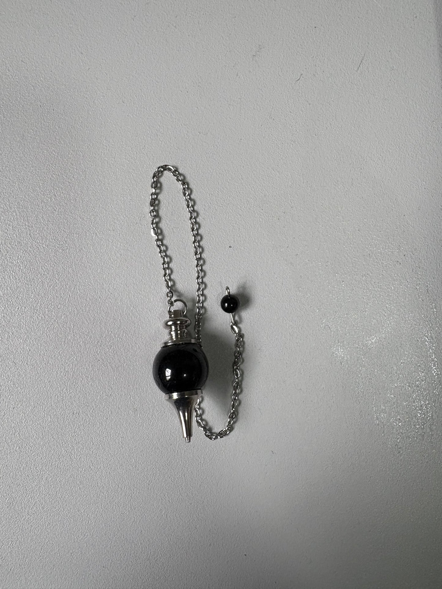 Pendule de Radiesthésie Tourmaline Noire Sphère