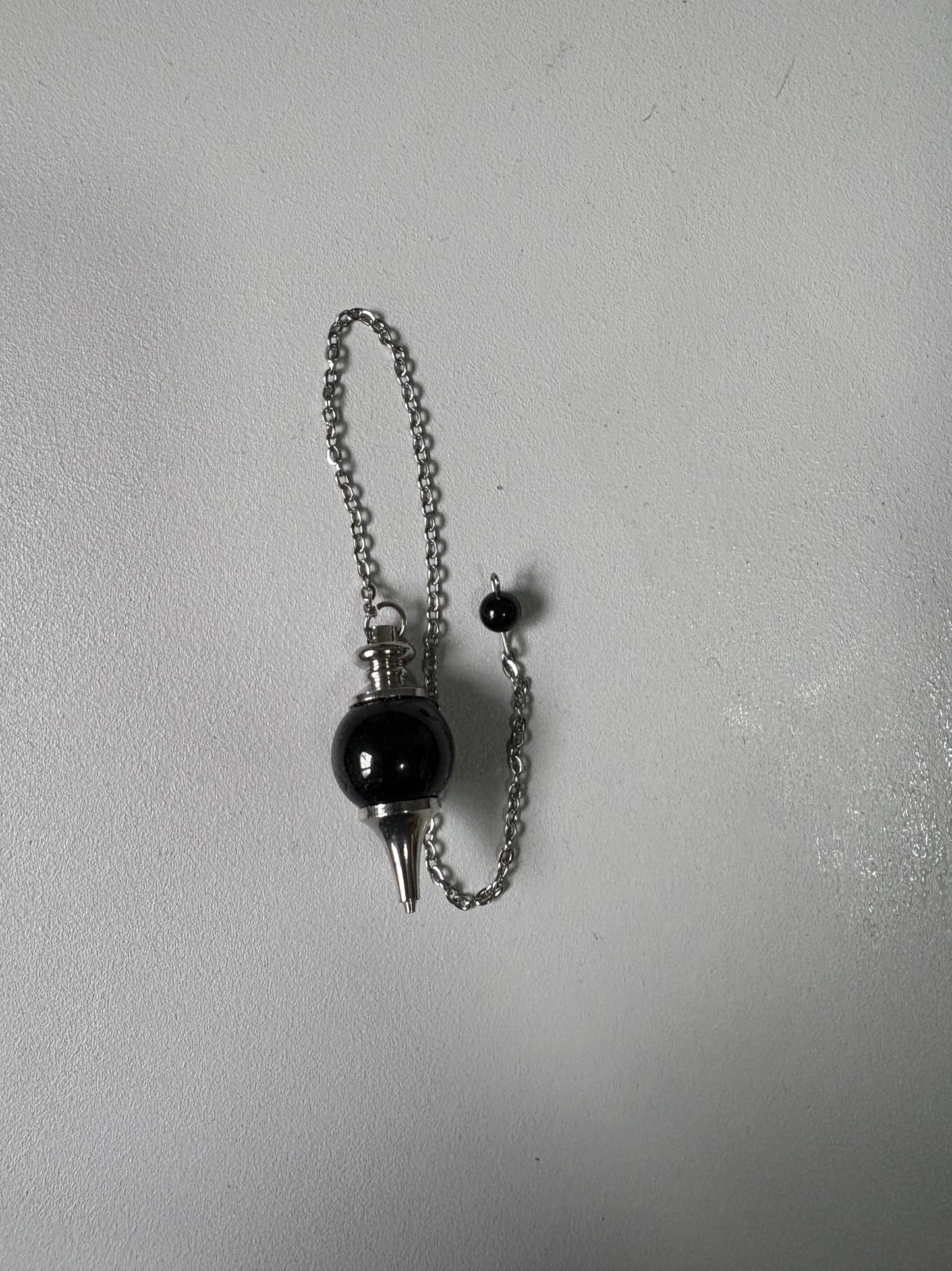 Pendule de Radiesthésie Tourmaline Noire Sphère