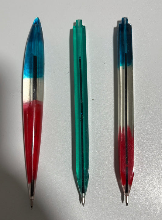 STYLO TRICOLORE EN RÉSINE D’ÉPOXY