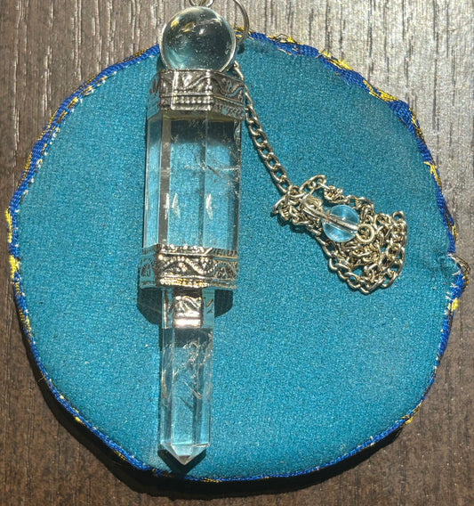 Pendule de Radiesthésie en Cristal de Roche